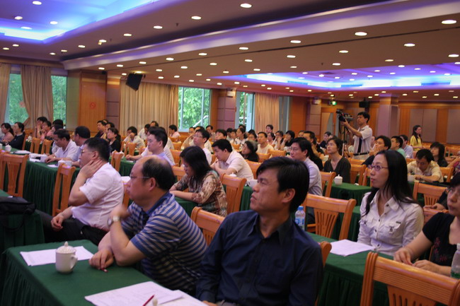利记sbobe官网召开教师课堂教学培训会议